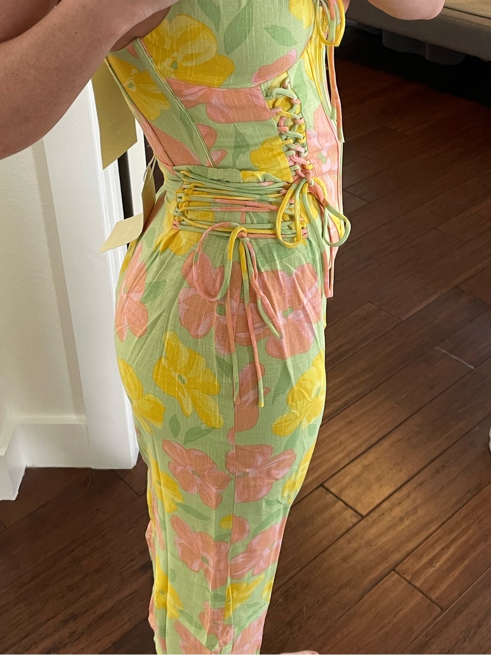Sabo- Floral Tie-Front corset & midi skirt Set- in Pastel Yellow & Pink - Picture 7 of 7
